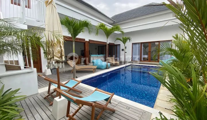 Villa Indah Tropis 2 Kamar untuk Sewa Tahunan di Pererenan