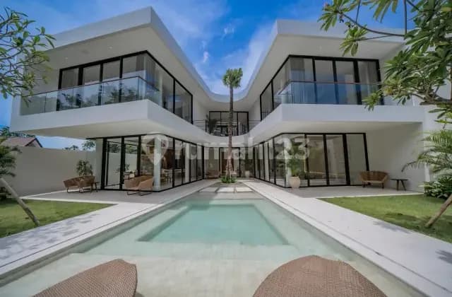 Brand New Villa 4 Bedroom With Cinema Room And Pool Bar