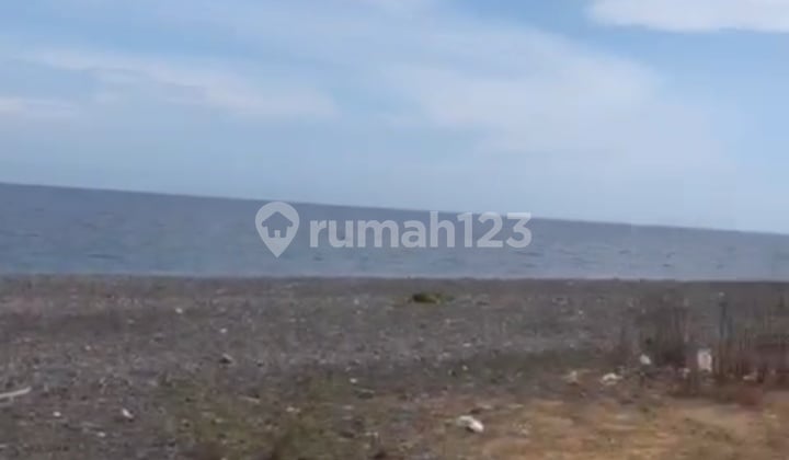 For Sale 93.9 Are of Land, Beachfront at Bembeng Tejakula