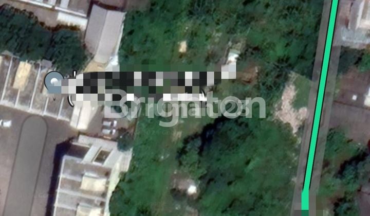 Tanah kosong padat dan rata siap pakai