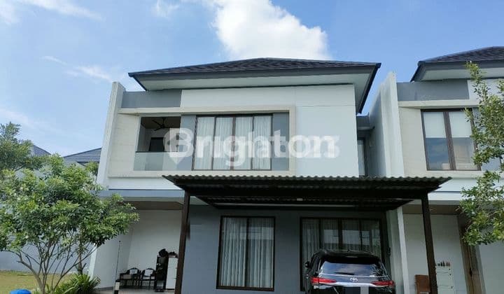 Rumah cantik dan sudah renovasi 2 lantai siap huni di The Mozia BSD City