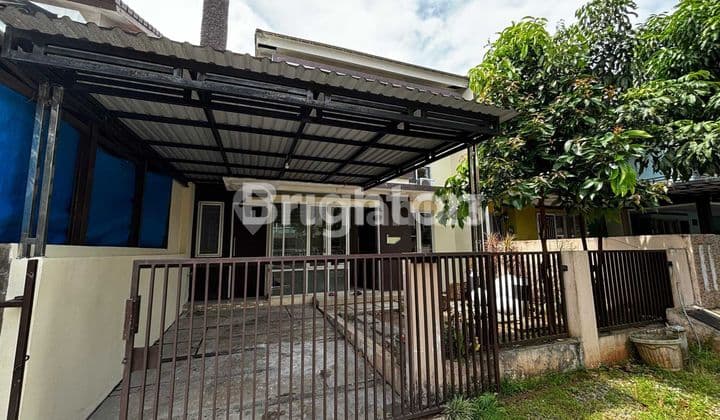 Rumah 2 lantai semi furnish siap huni di Citra Raya