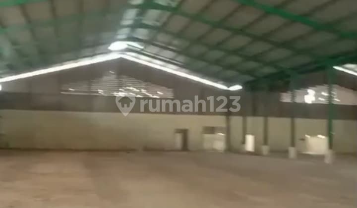 Nice and Tidy Warehouse Ready for Use in Balaraja