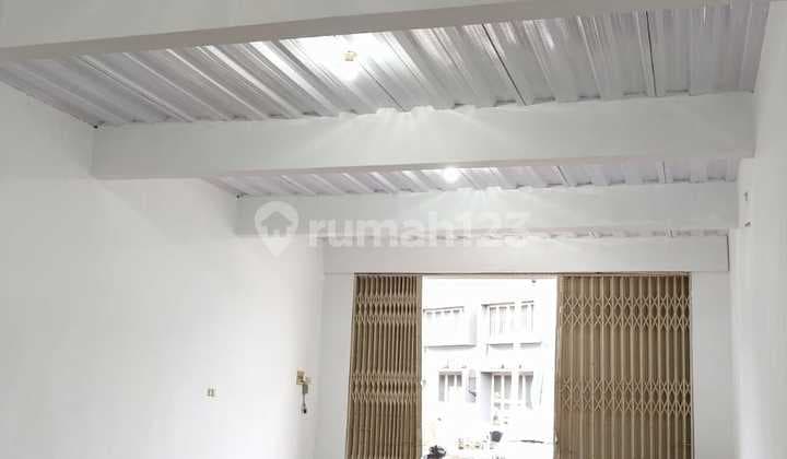 Disewakan Gudang Siap Pakai di Bizpark Commercial Estate