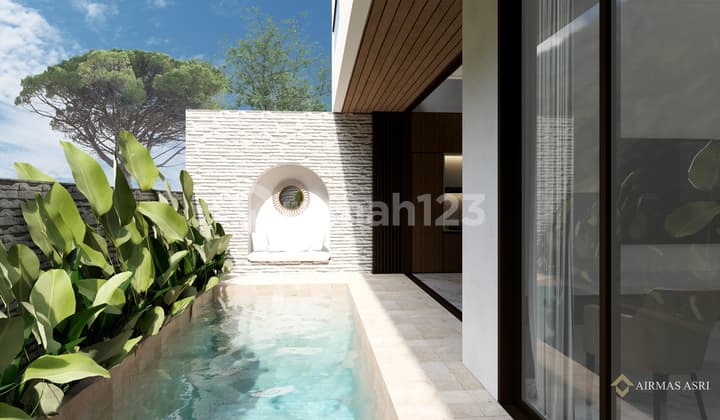 Di jual villa dengan fasilitas lengkap, terletak di Seminyak, Bali.