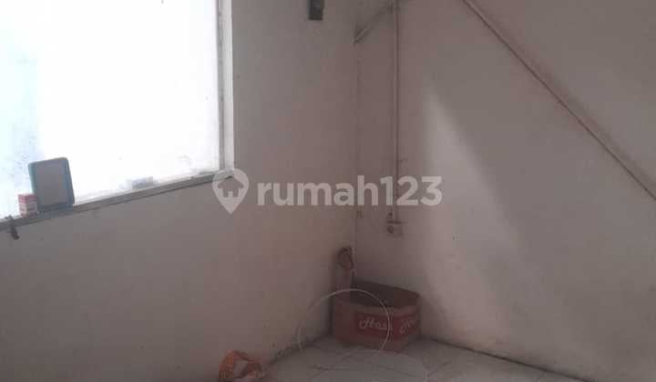 Disewakan Gudang Strategis - Jl. Raya Bekasi (013)