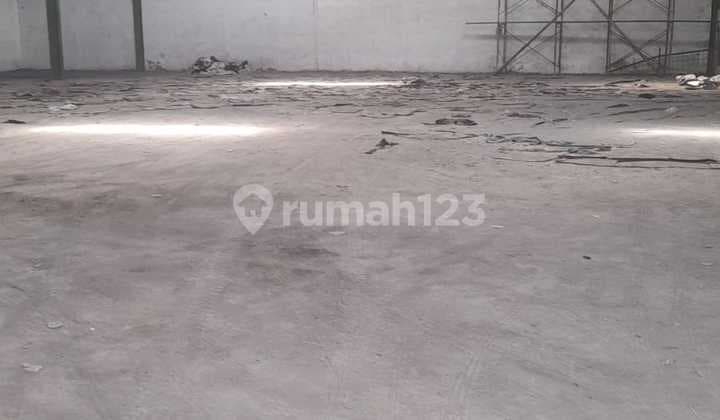 Disewakan Gudang Siap Pakai Luas 1.050M² Cocok untuk Distribusi & Logistik, Bekasi, 013