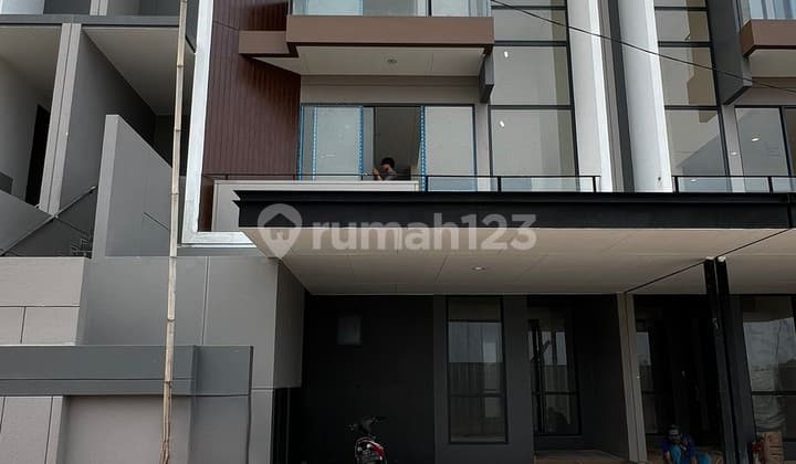 Dijual Rumah Mewah - Cluster Asya (027)