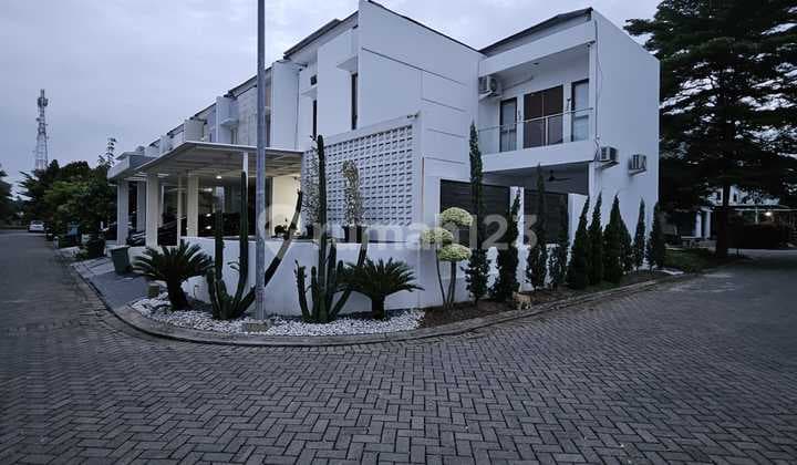 For Sale House in Perum Metland Menteng Victoria Semi Furnished 011