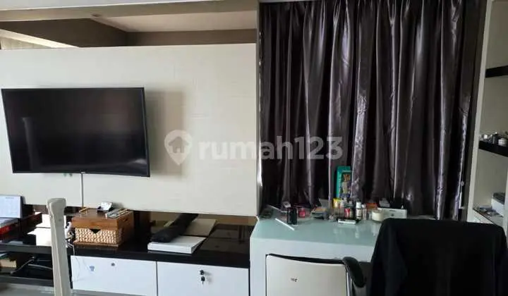 Apartemen Eksklusif Sherwood Wellington 155 M², Full Furnished (015)