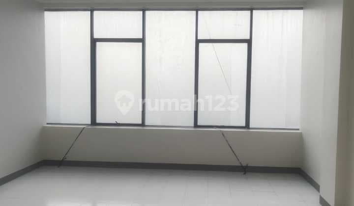 Disewakan Ruko Strategis - Taman Pulo Gebang, Jakarta Timur