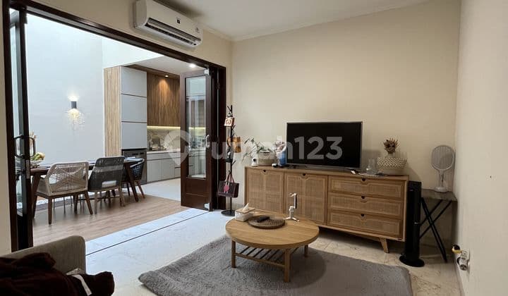 Dijual Rumah Cantik Full Furnished, Full Renovasi Cluster Eastern Cosmo The Icon BSD City