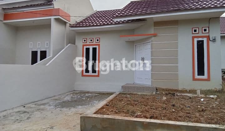 DI JUAL RUMAH BARU POSISI HOOK, FREE SEMUA BIAYA BANK DAN NOTARIS