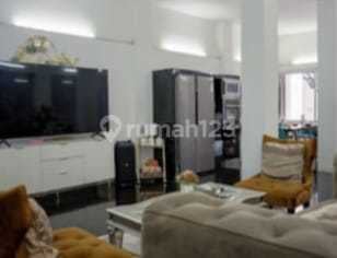 Rumah Bagus Konsep Villa di Jl.rancakendal Dago Pakar