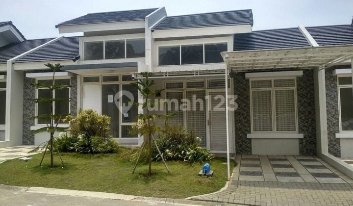 Sewa rumah cantik view gunung Sentul city Bogor