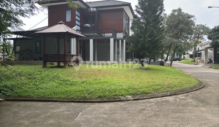 Rumah Cantik View Area Hijau Posisi Hook Sentul City