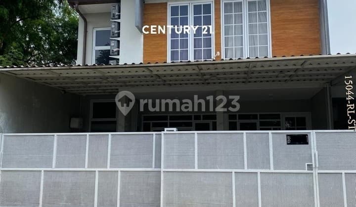 Rumah Luas Siap Huni Industrial Design di Graha Raya Bintaro