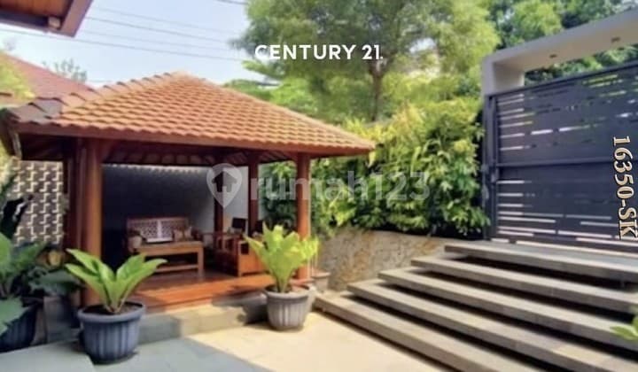 Beautiful Corner House Fully Renovated Inside a Complex in Bintaro