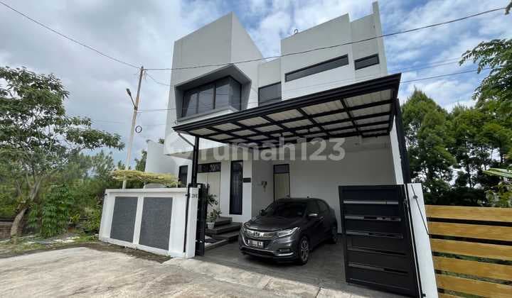 Dijual Cepat Rumah Bagus Siap Huni Dalam Komplek Sarijadi Bandung