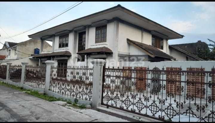 Dijual Rumah Hitung Tanah Lokasi Nyaman Buah Batu Bandung