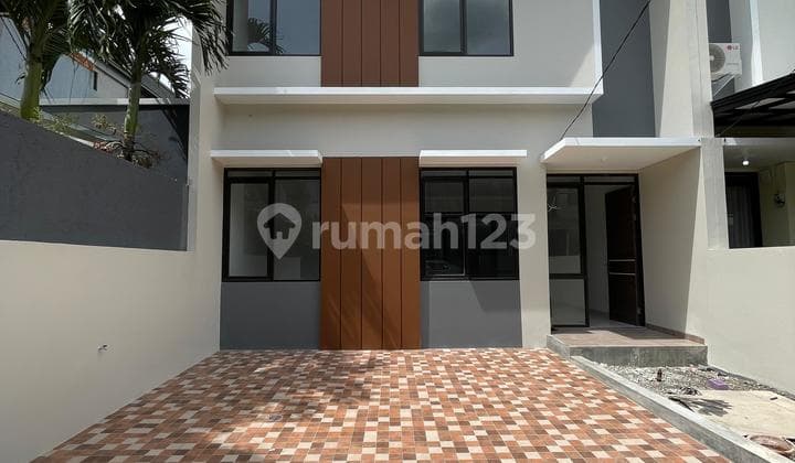 Dijual Rumah Baru Siap Huni Dalam Komplek Antapani Kota Bandung
