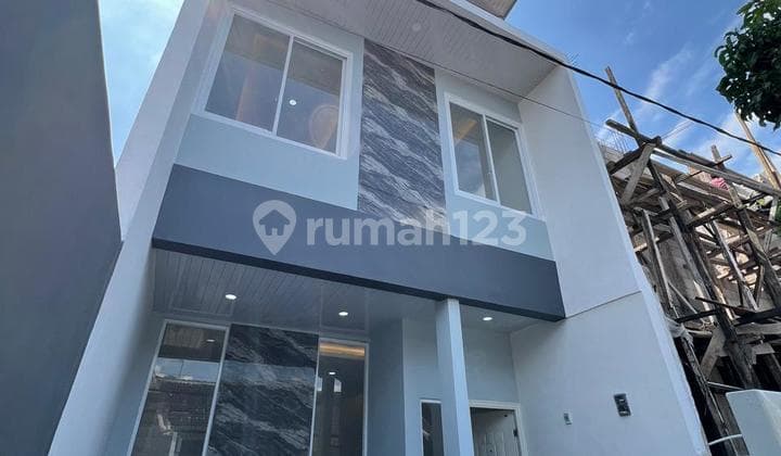 Dijual Rumah Baru Modern Siap Huni Dalam Komplek Kopo Bandung