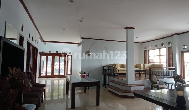 Disewakan Rumah Luas Mantap Lokasi Bagus Ligar Cigadung Bandung