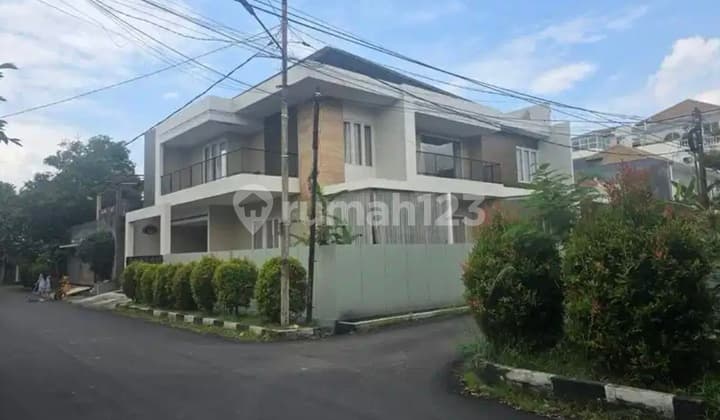 Dijual Rumah Mewah Siap Huni Posisi Hook Area Premium Turangga Bandung