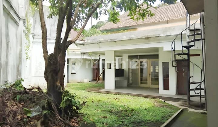 Dijual Rumah Megah Siap Huni Lokasi Premium Dago Kota Bandung