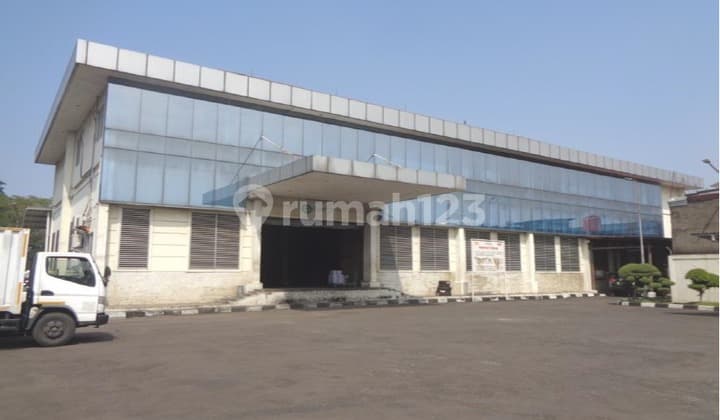 Dijual Murah Gedung Lokasi Mantap Mainroad Soekarno Hatta Bandung