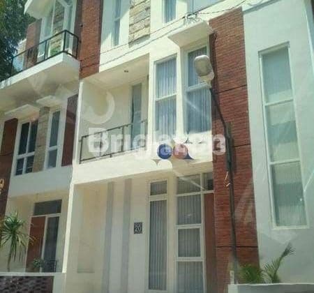 Rumah Dekat Batu Night Square