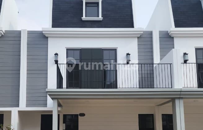 For Sale Beautiful House at Maison De Wisteria (028)