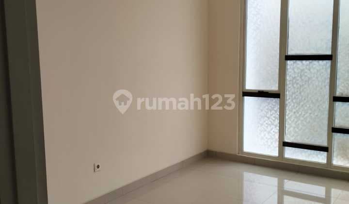 Nice House in America Boulevard Cluster Negotiable Until Deal