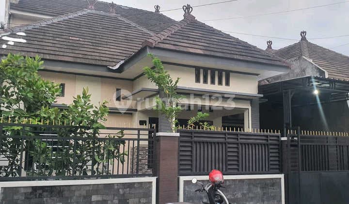 Dekat Jalan Raya Rumah Mewah di Tengah Kota Kediri Aan.a006