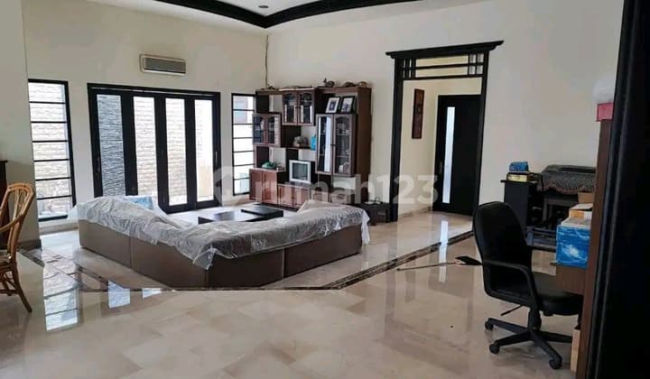 Turun Harga Rumah Nyaman di Jemursari Selatan Surabaya Ron.a360