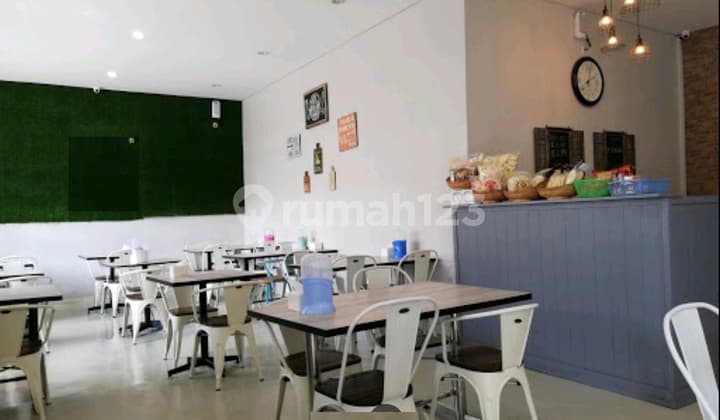 Rumah Darmo Permai Timur Surabaya Cocok untuk Usaha Ron.a1477