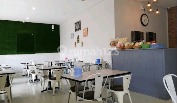 Rumah Darmo Permai Timur Surabaya Cocok untuk Usaha Ron.a1477