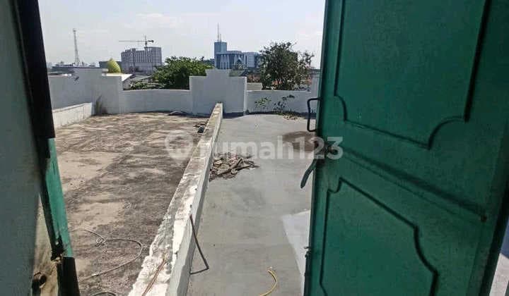 Ruko 3,5 Lantai di Raya Jemursari Surabaya Siap Pakai Ron.a1724