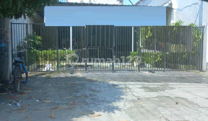 Sold: House and Land at Raya Manyar Kertoarjo, Mulyorejo, Surabaya. Reference: a1783