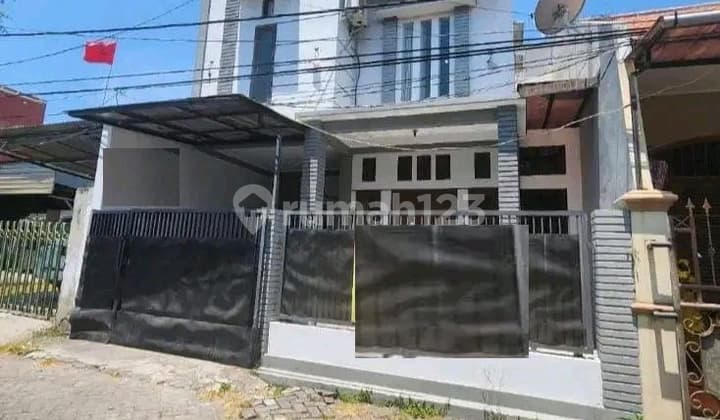For Rent: Klampis Semolo Timur House, Sukolilo, Surabaya. Ron.a1461