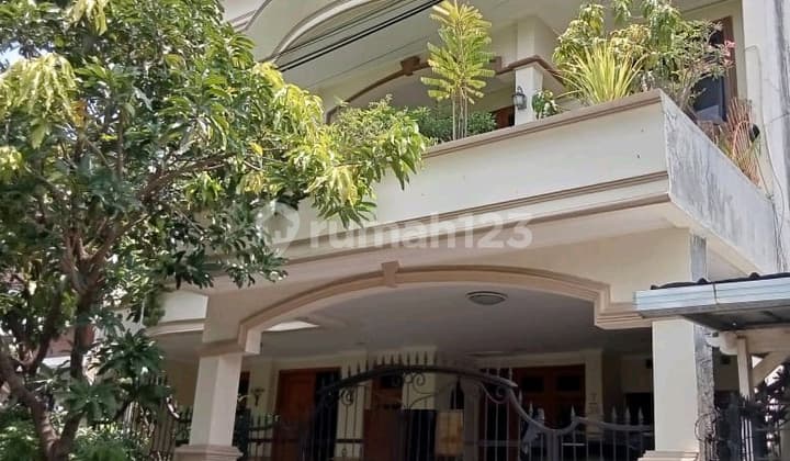 For Sale: House at Manyar Tirtoyoso Utara, Surabaya, Ron.a109