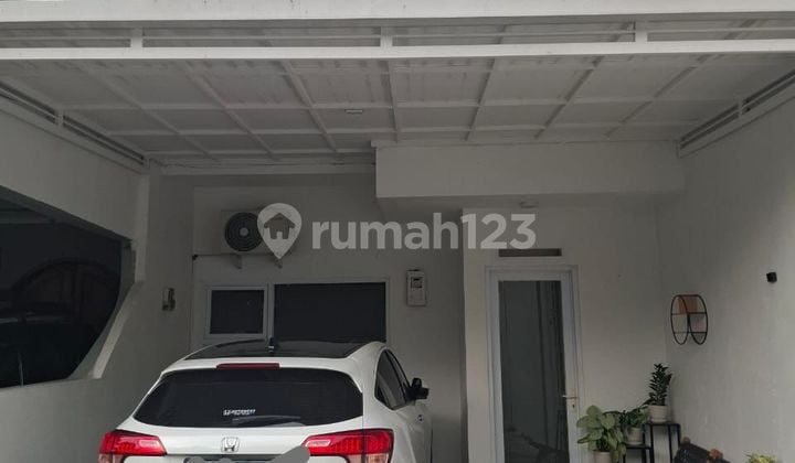 Rumah 2,5 Lantai Bagus di Sayap Podomoro Park Bandung - Siap Huni