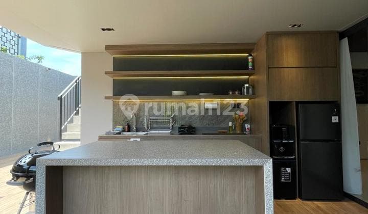 Rumah Mewah Baru di Kawasan Prestisius Dago - Fully Furnished