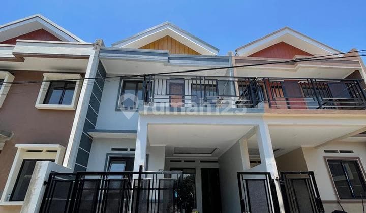 Rumah Baru 4 Kamar dibawah 2M di Turangga, Lokasi Strategis