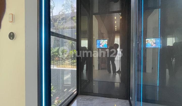 Rumah Mewah Baru di Kawasan Prestisius Dago - Fully Furnished