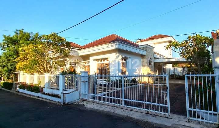 Large Yard House NJOP 3.8B Near Husein Airport Bandung City
