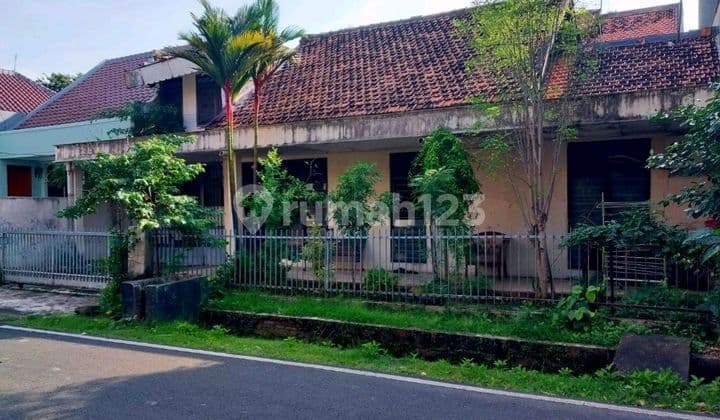 Old House Land Calculation in Elite Benhil Area, City Center Suitable for Office, Boarding House, or Luxury House.