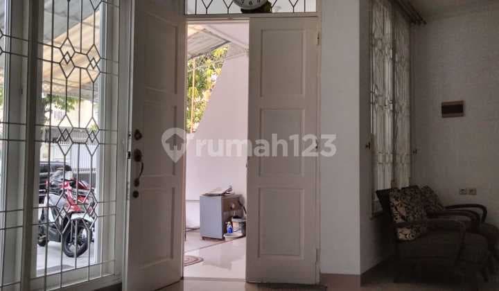 Rumahtaman Grisenda 2.5 Floors Freehold 6 X 18 East