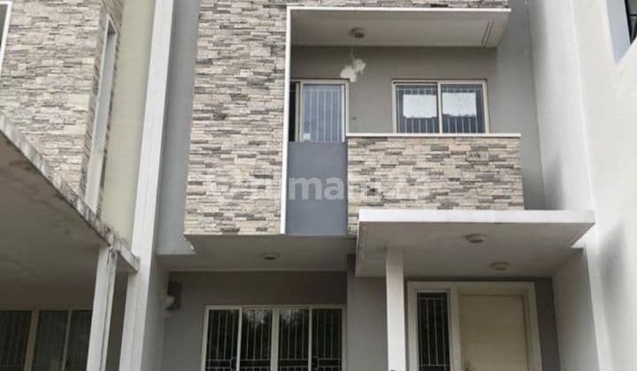 RUMAH SEWA DI VOLENDAM PIK, 3 LANTAI HADAP DEPAN, BAGUSSS, SIAP HUNI