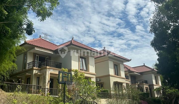 DIJUALRumah Mewah 2LANTAI VILLA PANBIL , Siap Huni - Batam